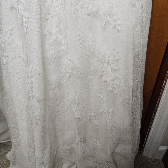 David's Bridal WG3436 Strapless Bridal Gown With Embellishments Sz Zero NWT - Picture 8 of 11